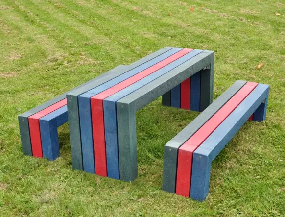 [5000011] Banc pour enfants CALERO bleu/rouge/vert 150x28x34 cm